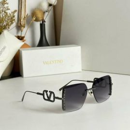 Picture of Valentino Sunglasses _SKUfw54044557fw